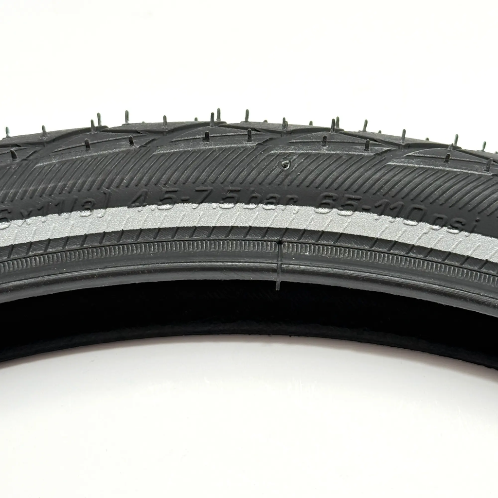 Brompton Schwalbe Marathon Plus 16 inch Tyre - showing inflation pressure.webp