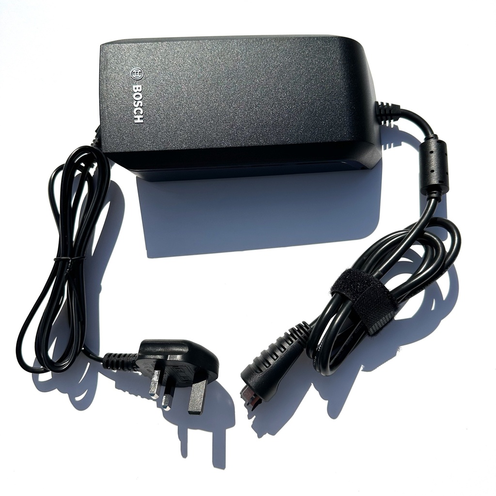[BCS220] Bosch 4 A Standard Charger UK (BCS220)
