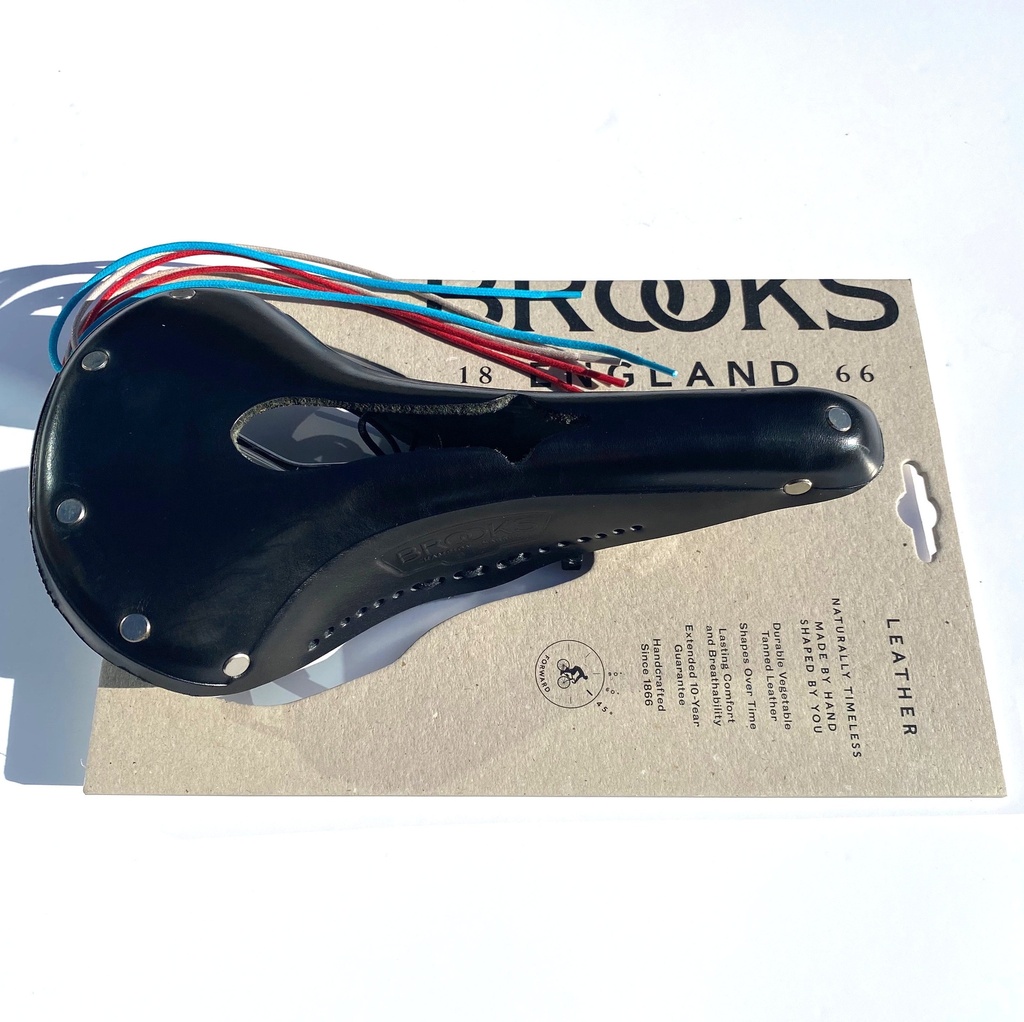 [B214IL A07202] Brooks B17 Narrow Carved Saddle - Black