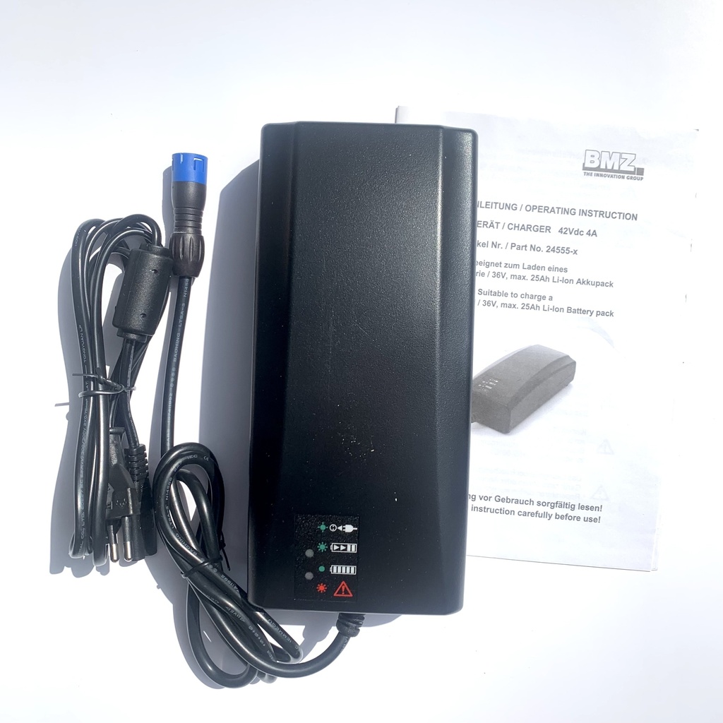 [QE-CHARGER-SET-4AEU] Brompton Electric BMZ fast charger set - 4A - EU version
